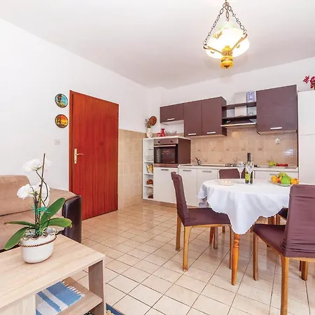 Apartment Stunning In With Wifi Crikvenica